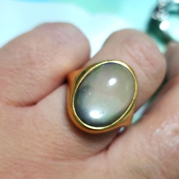 American Vintage Jewelry - Vintage 70s Moonstone Mood Ring Gold Tone Size 7